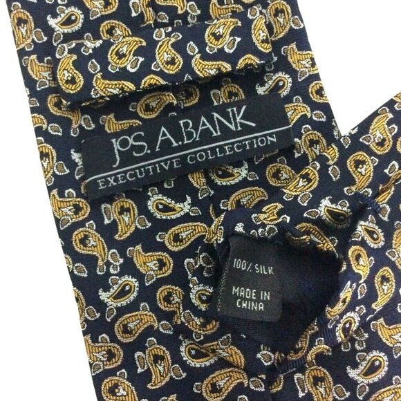 Jos A Bank Executive Collection Silk Mens Neck Tie Navy Blue Gold Paisley - Picture 3 of 4